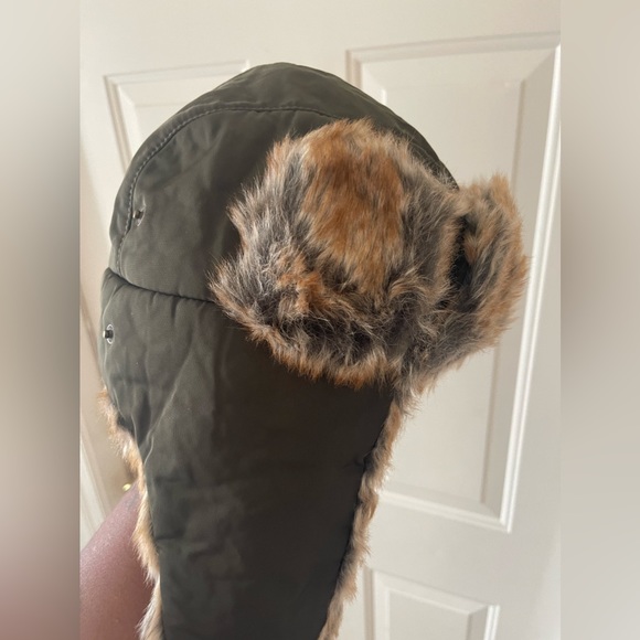 Trapper Hat - Picture 5 of 5